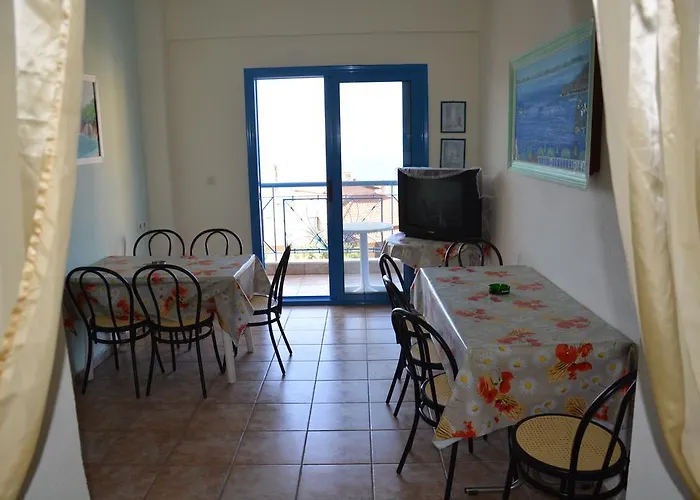 Alexia House Néos Marmarás