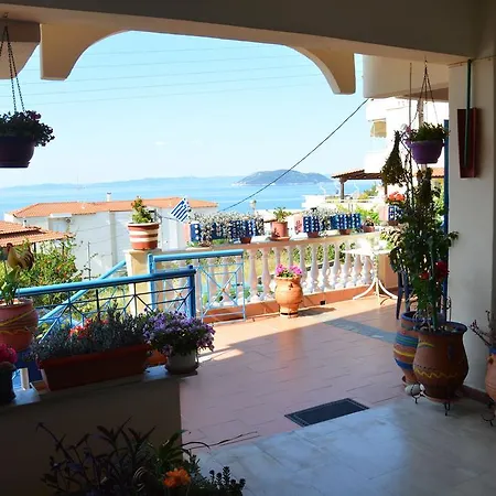 Alexia House شقة