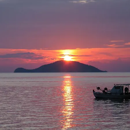 Alexia House * Νέος Μαρμαράς